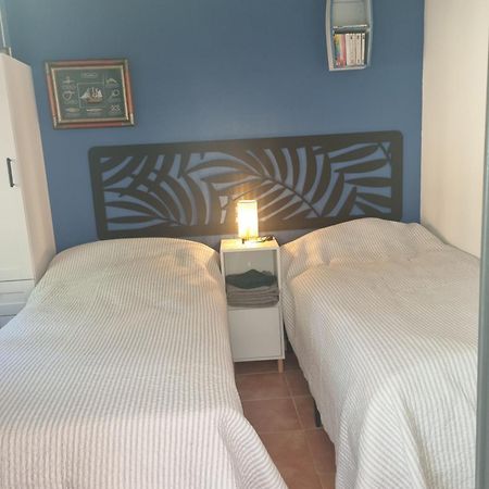 Coustelline Apartamento Le Lavandou Exterior foto
